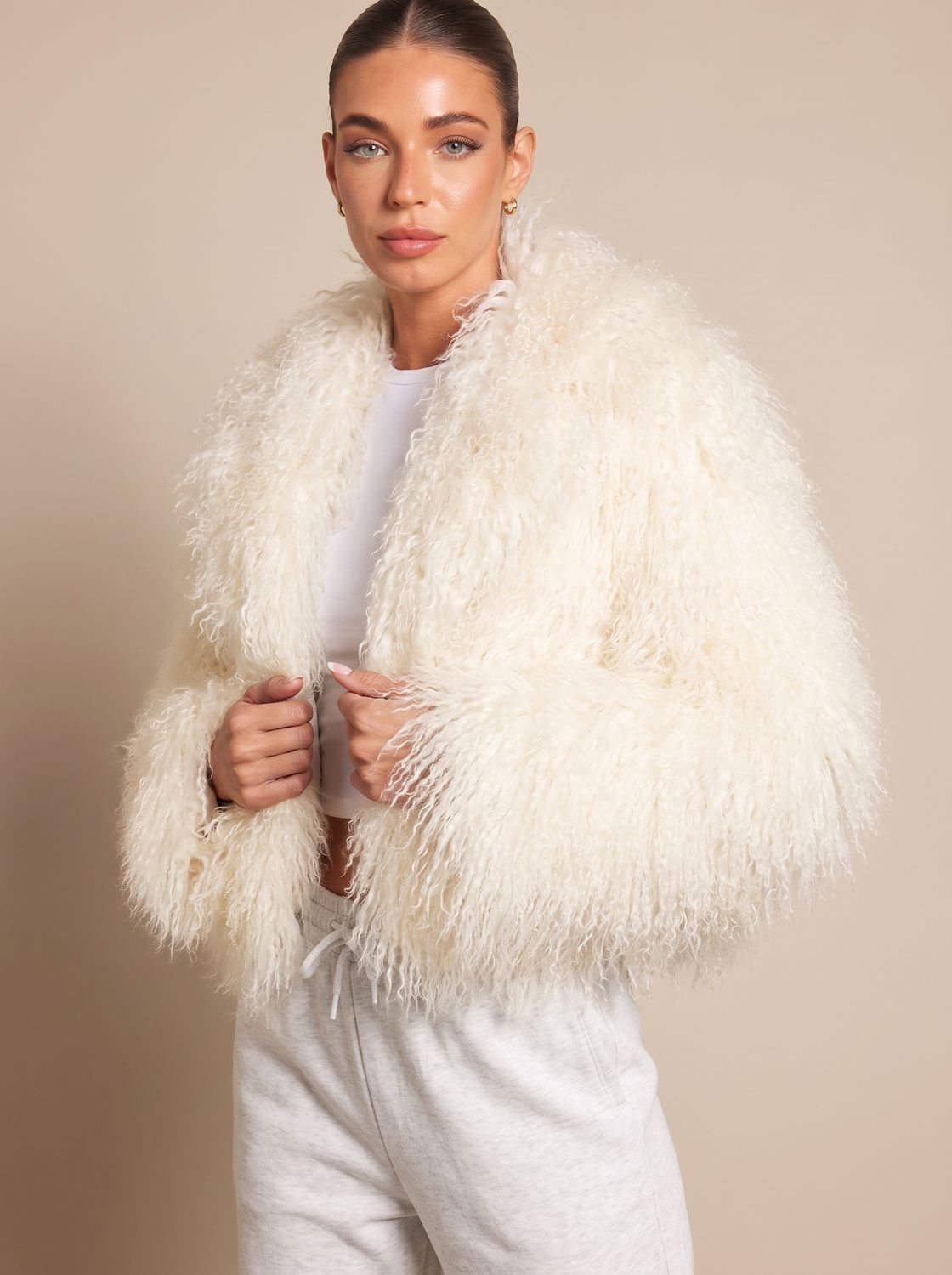 Leah | Women's Black Oversized Faux Fur Winter Coat