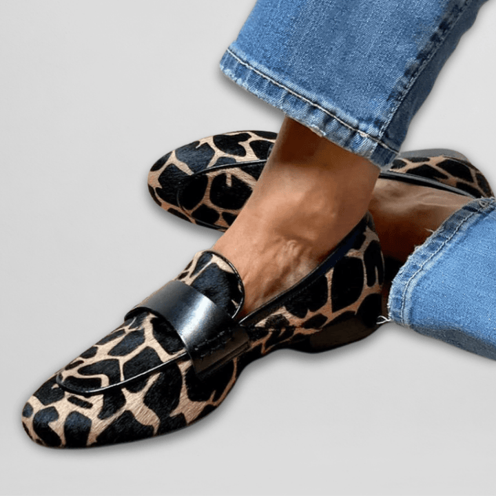 Avery | Women’s Elegant Round Toe Heeled Loafers