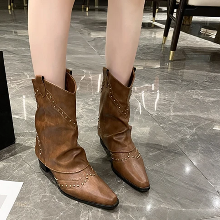 Rylee | Women’s Classic Studded Cowboy Boots