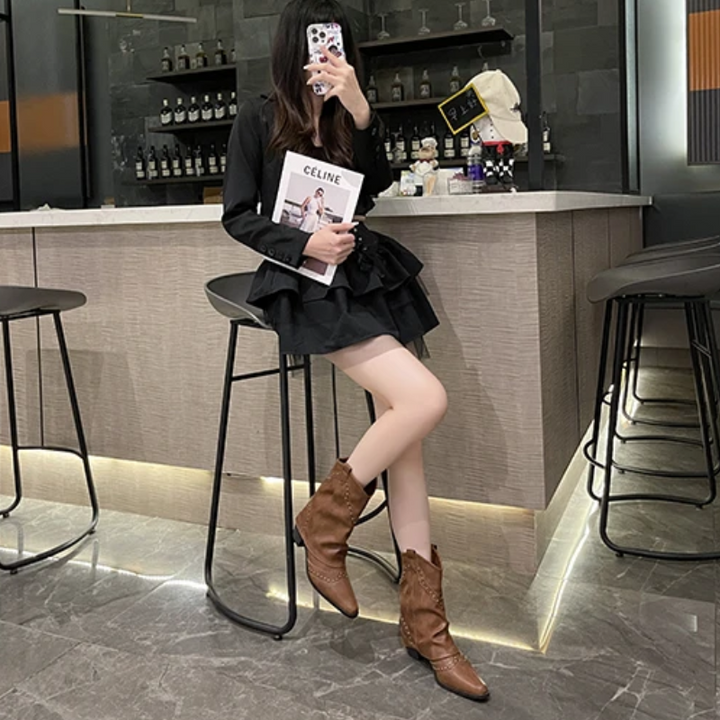 Rylee | Women’s Classic Studded Cowboy Boots