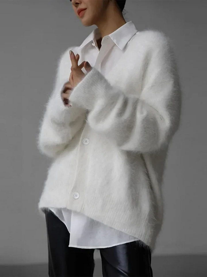 Scottie | Women’s V-Neck Relaxed Fit Cardigan