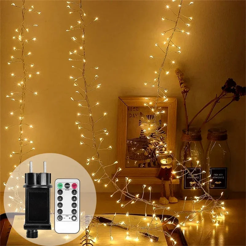 Christmas String Lights Remote-Controlled Warm White LED Cluster