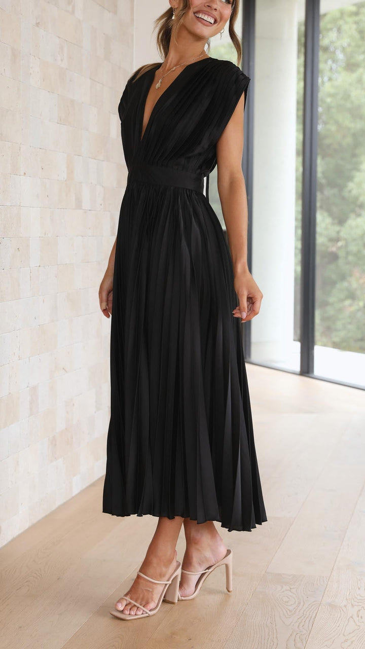 Kenna | Women’s Summer V-Neck Pleated Maxi Dress