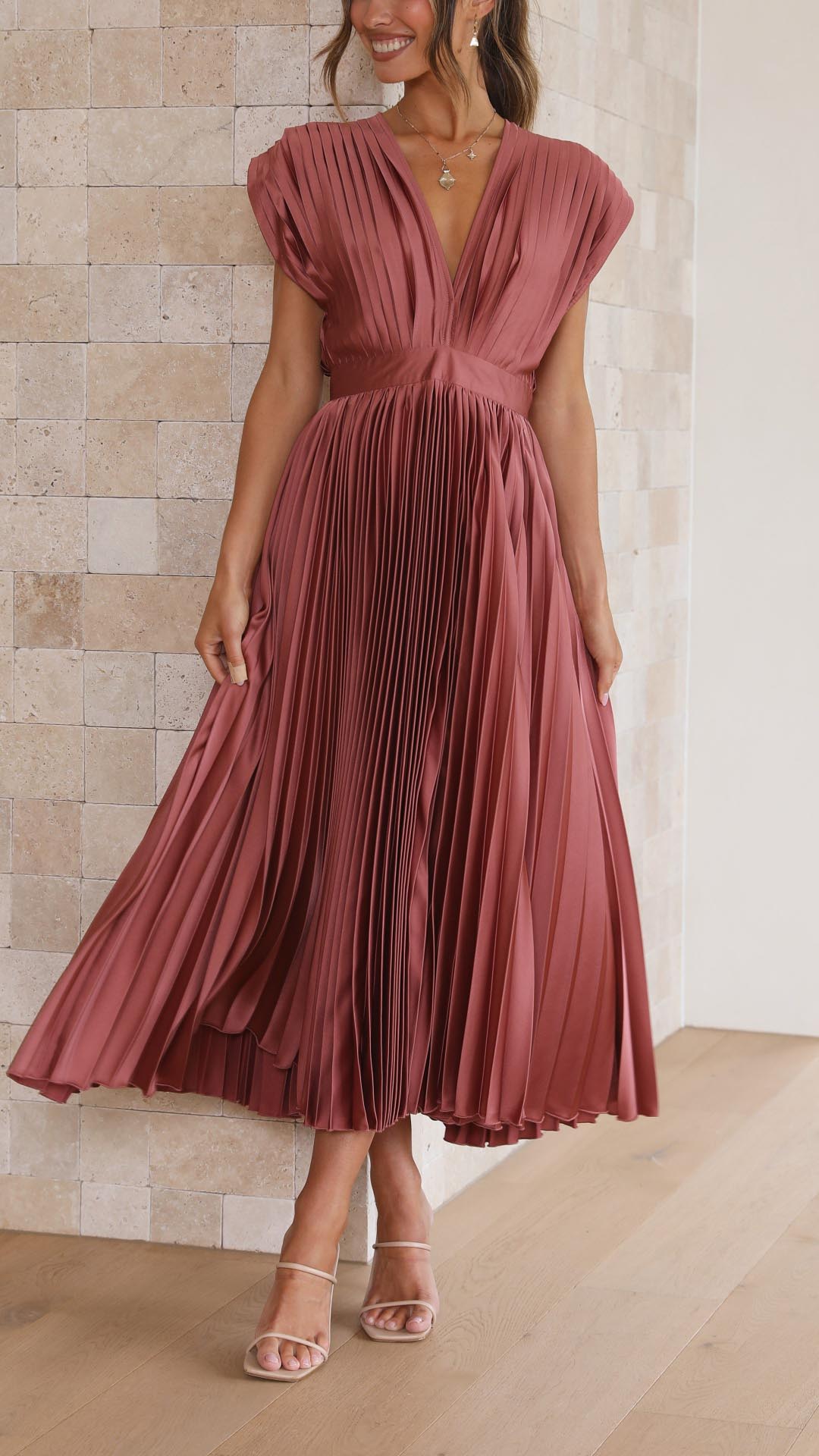 Kenna | Women’s Summer V-Neck Pleated Maxi Dress