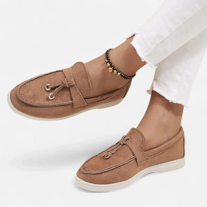 Rabia | Women’s Vintage Slip-On Loafers