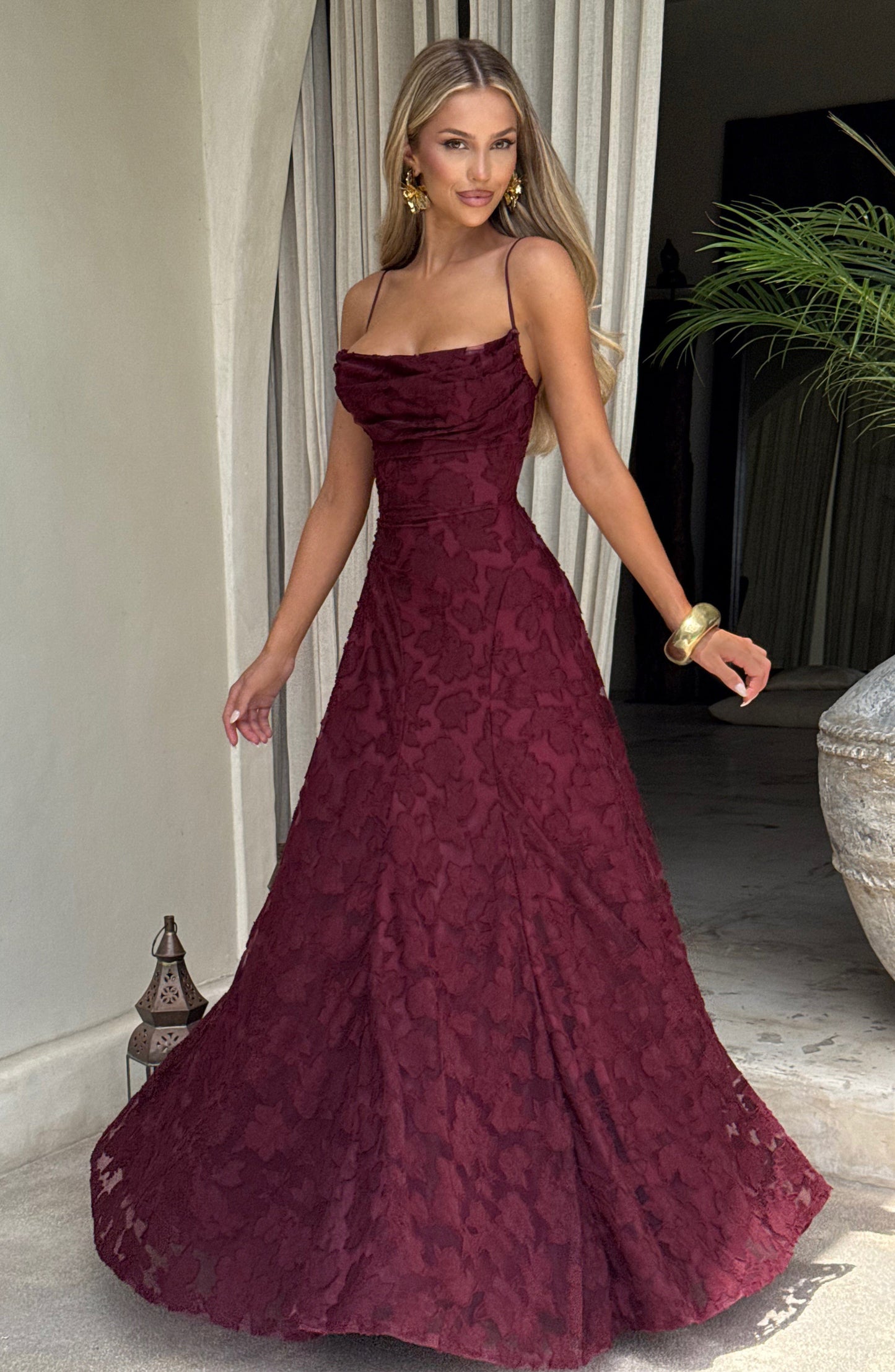 Vivian | Women's Floral Open Back Maxi Dress