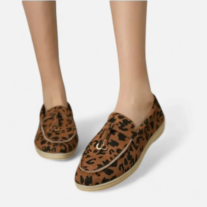 Rabia | Women’s Vintage Slip-On Loafers